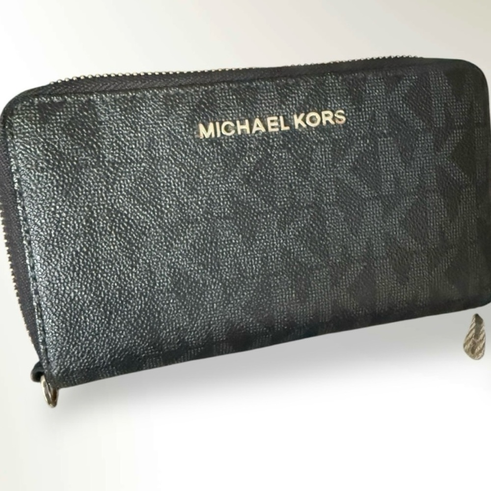 Michael Kors Black Monogram Continental Wallet/Wristlet | EUC